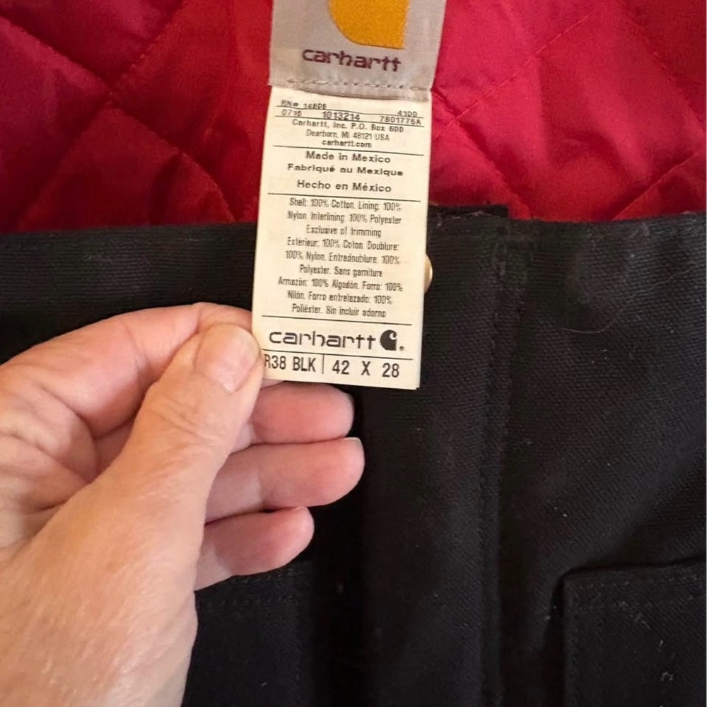 Carhartt bibbers in Black with red Quilt inside Overalls Zipper & snap closures - Picture 4 of 5